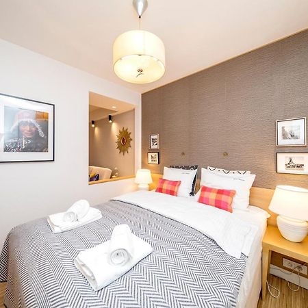 Golden Apartment With Air Condition By Your Freedom Warszawa Eksteriør bilde